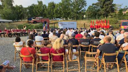 Slovesnost ob položitvi temeljnega kamna in prevzemu gasilskega vozila; Foto: Občina Sežana